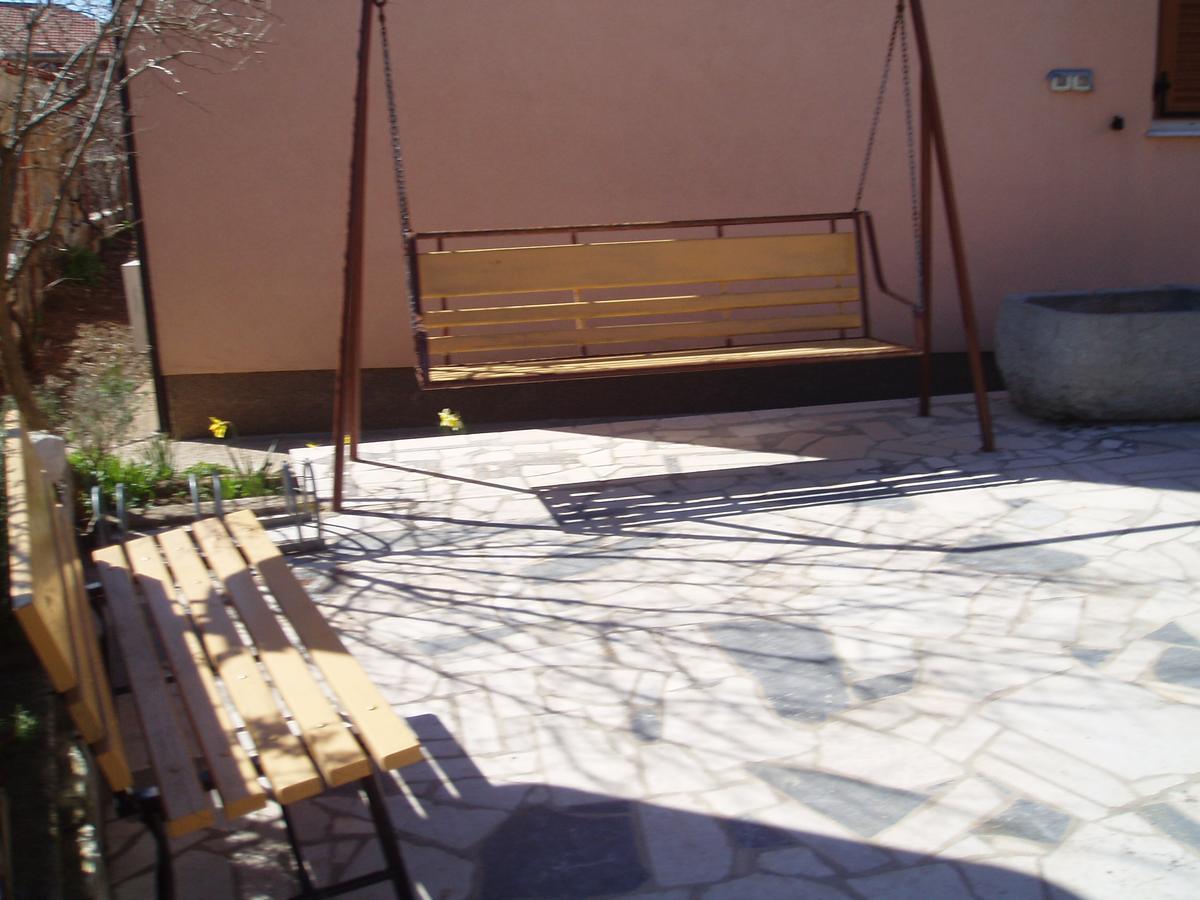 Apartment Orbanic Cres Bagian luar foto